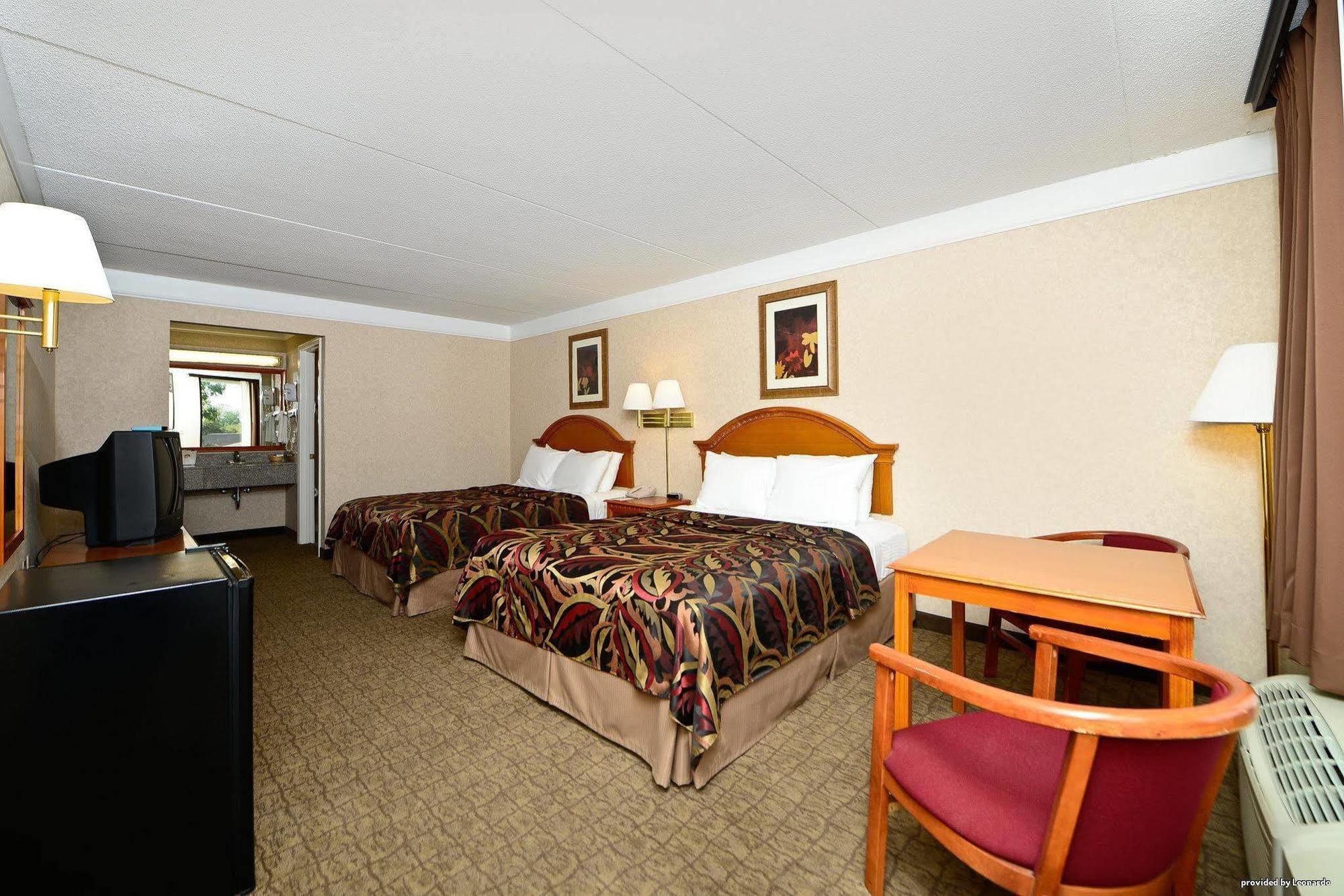 Days Inn By Wyndham Columbia Kentucky Oda fotoğraf