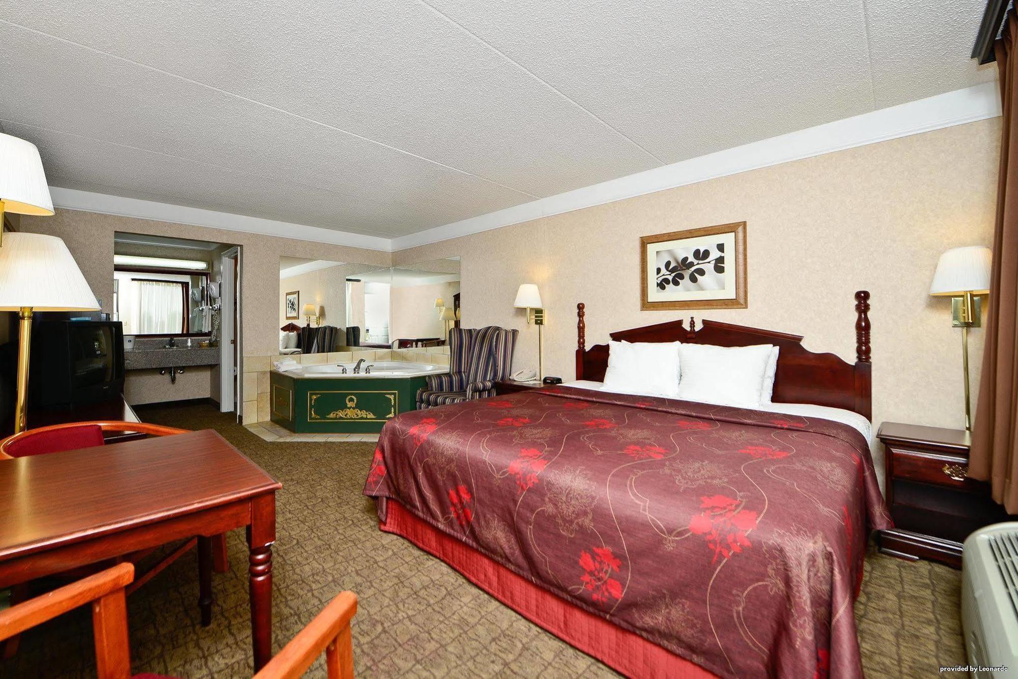 Days Inn By Wyndham Columbia Kentucky Dış mekan fotoğraf
